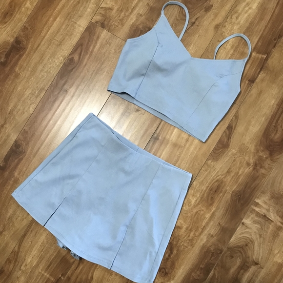 Top & Skirt Shorts Set/outfit/trendy/fashion - Picture 5 of 7